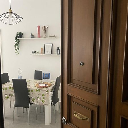 Deluxe Apartment Self Check In Parking Genova Exterior foto