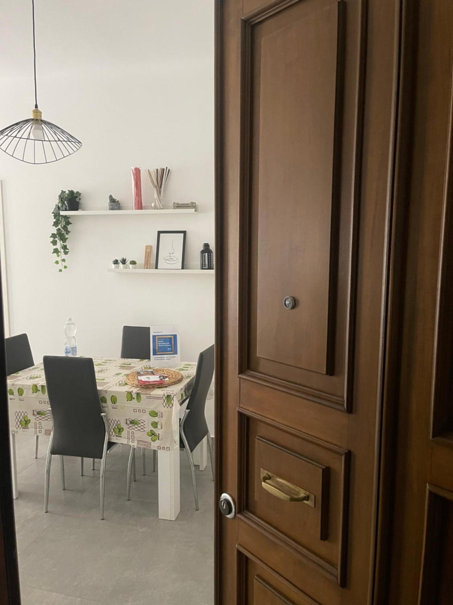 Deluxe Apartment Self Check In Parking Genova Exterior foto